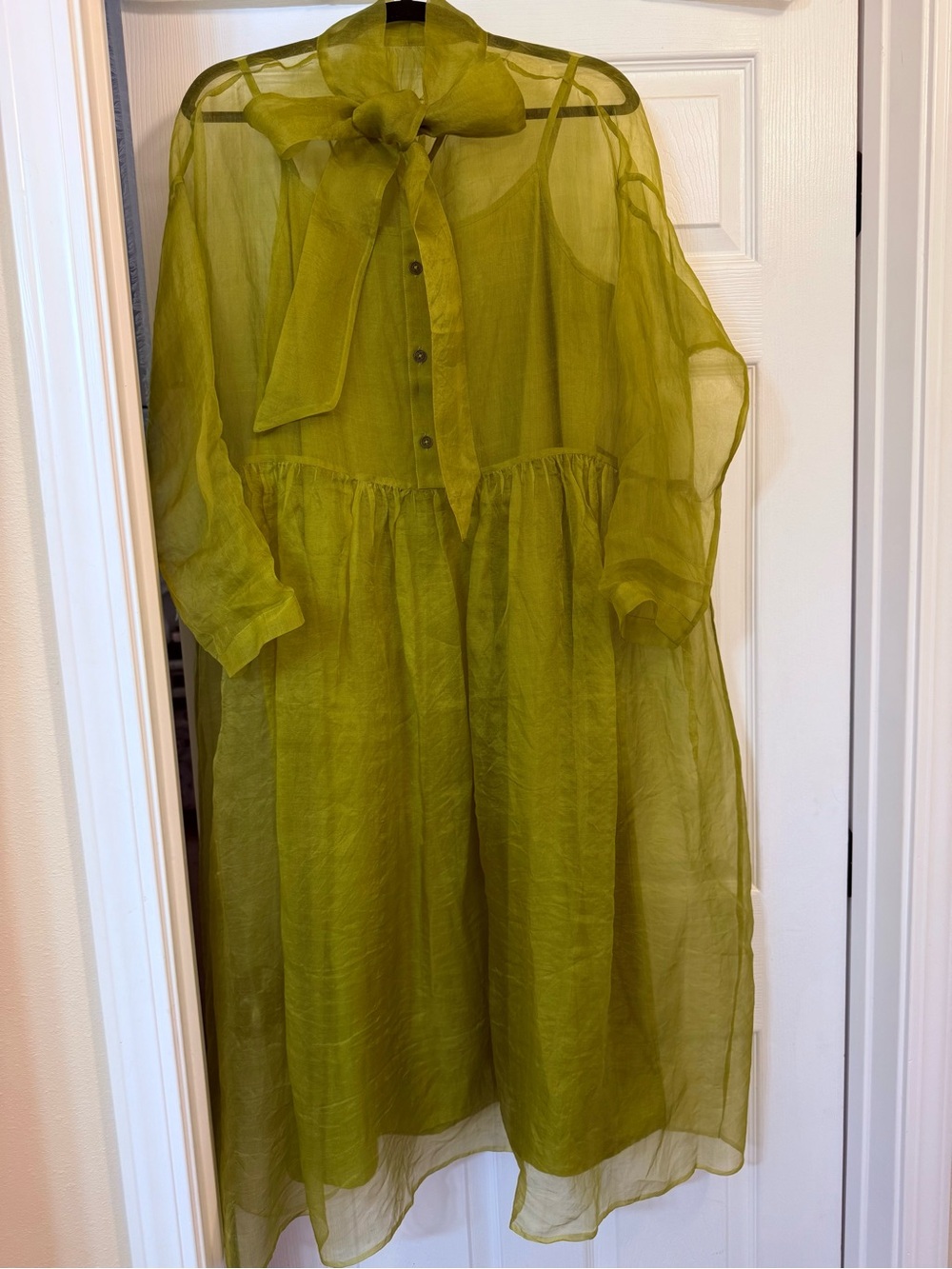 r.b. 100% Chartreuse Silk Dress W/Slip Women’s Size L